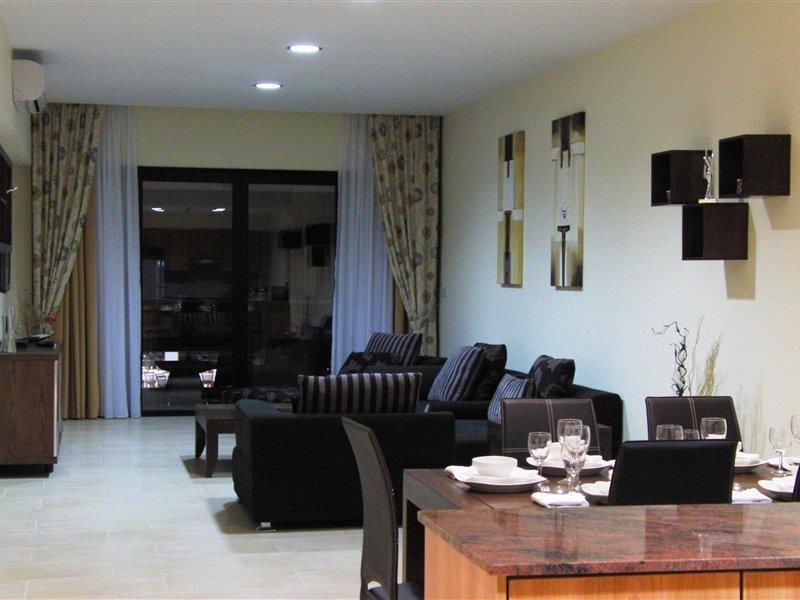 Royal Blue Hotel & Spa Geroskipou ภายนอก รูปภาพ