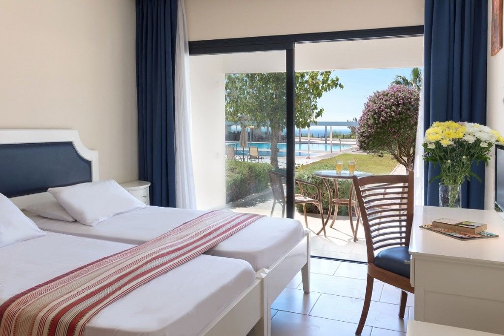 Royal Blue Hotel & Spa Geroskipou ภายนอก รูปภาพ